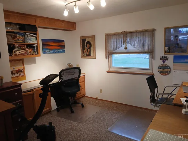 $319,000 | 3490 Highway 6, Princeton, ID 83857