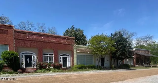 $220,000 | 111 Main Street, Unit M N 107, Lyon, MS 38645