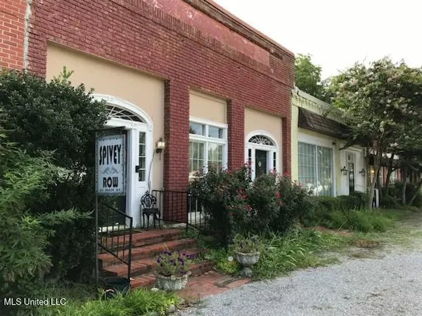 $220,000 | 111 Main Street, Unit M N 107, Lyon, MS 38645
