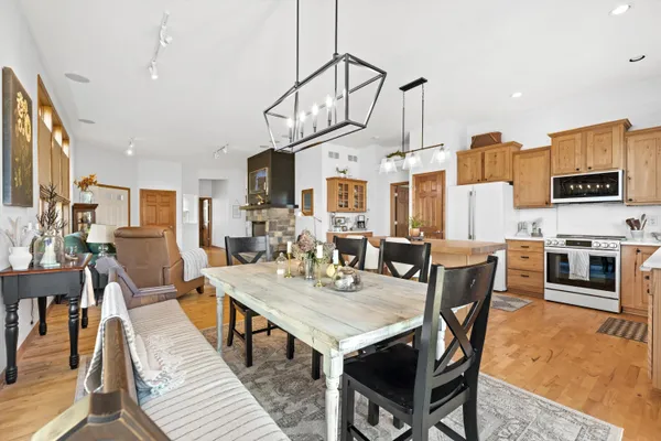 $625,000 | 1758 Bess Court, Oconomowoc, WI 53066