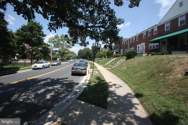 1914 Edgewood Road Parkville, MD 21286 - Photo 21 of 30 PRIDE OF OWNERSHIP IS EVIDENT ALL AROUND HERE!