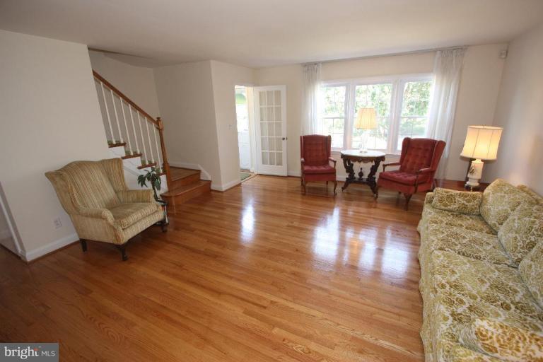 1914 Edgewood Road Parkville, MD 21286 - Photo 5 of 30 LOOK AT THIS HUGE LIVING ROOM!