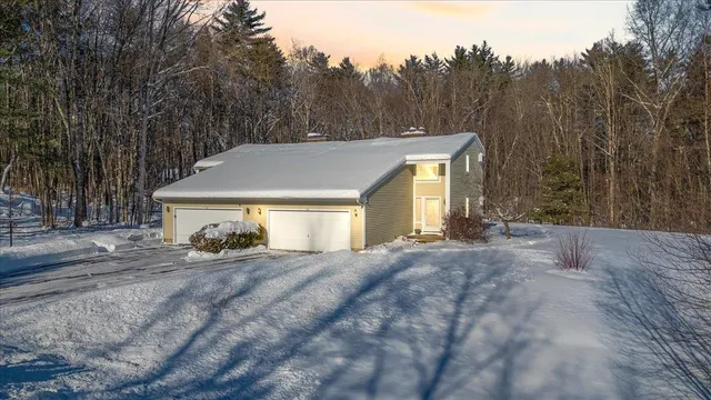$385,000 | 19 Jennifer Drive, Concord, NH 03301