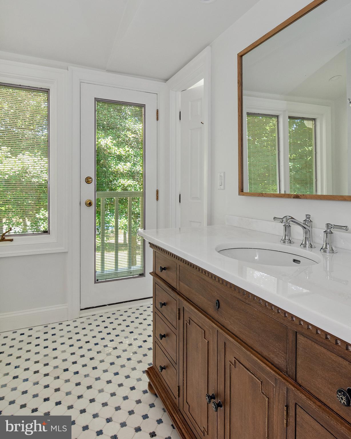 1879 Whitehall Road Annapolis, MD 21409 - Photo 47 of 78 Jack and Jill bath