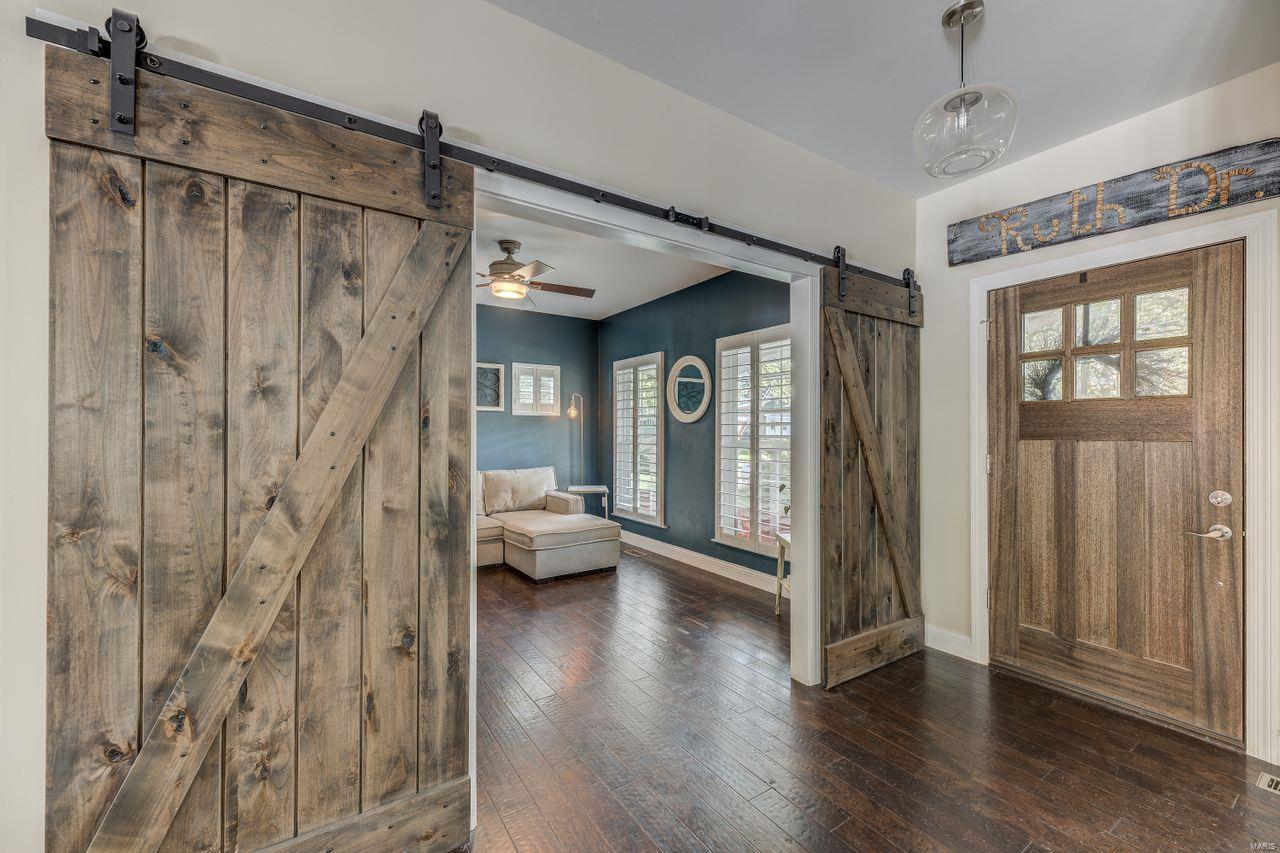1125 Ruth Drive St. Louis, MO 63122 - Photo 3 of 43 Gallery Image 3