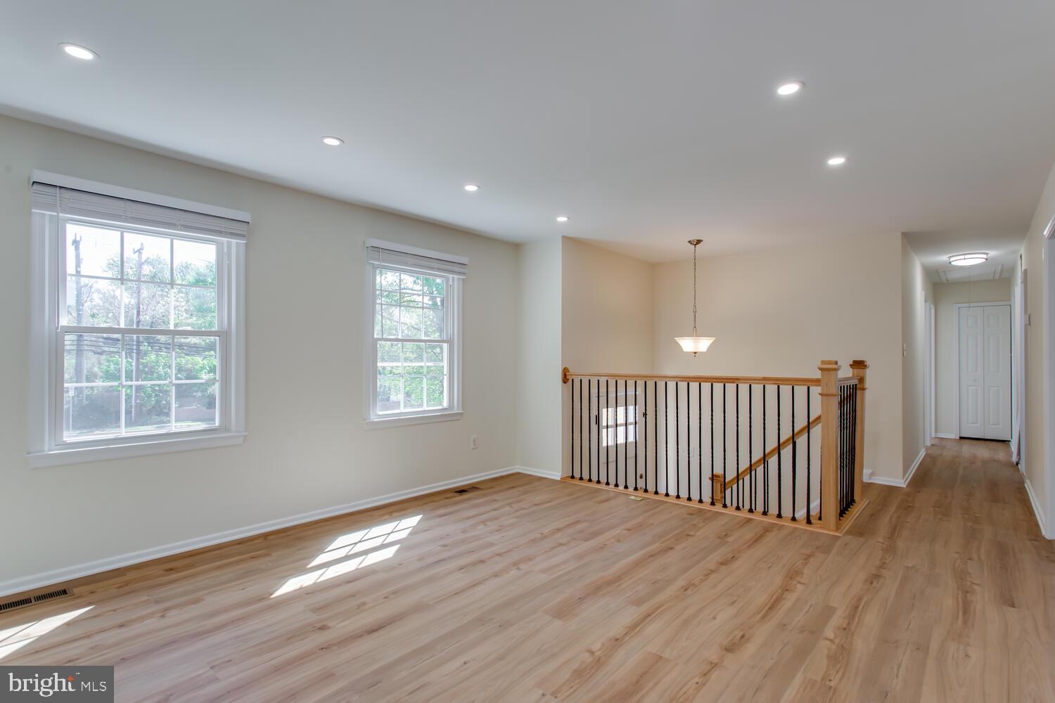 1904 Beulah Road Vienna, VA 22182 - Photo 9 of 47 Gallery Image 9