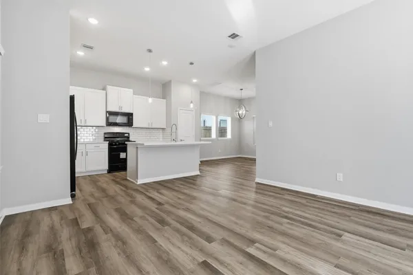 $1,999 | 9912 Clark Road, Unit B, Houston, TX 77076