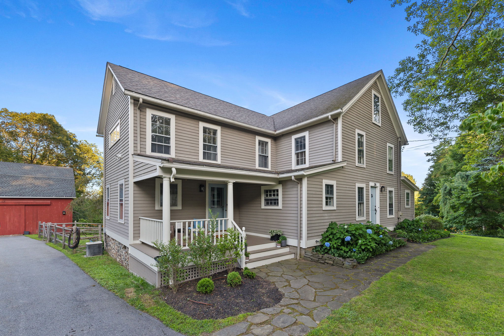 276 Hart Street Bristol, CT 06010 - Photo 2 of 40