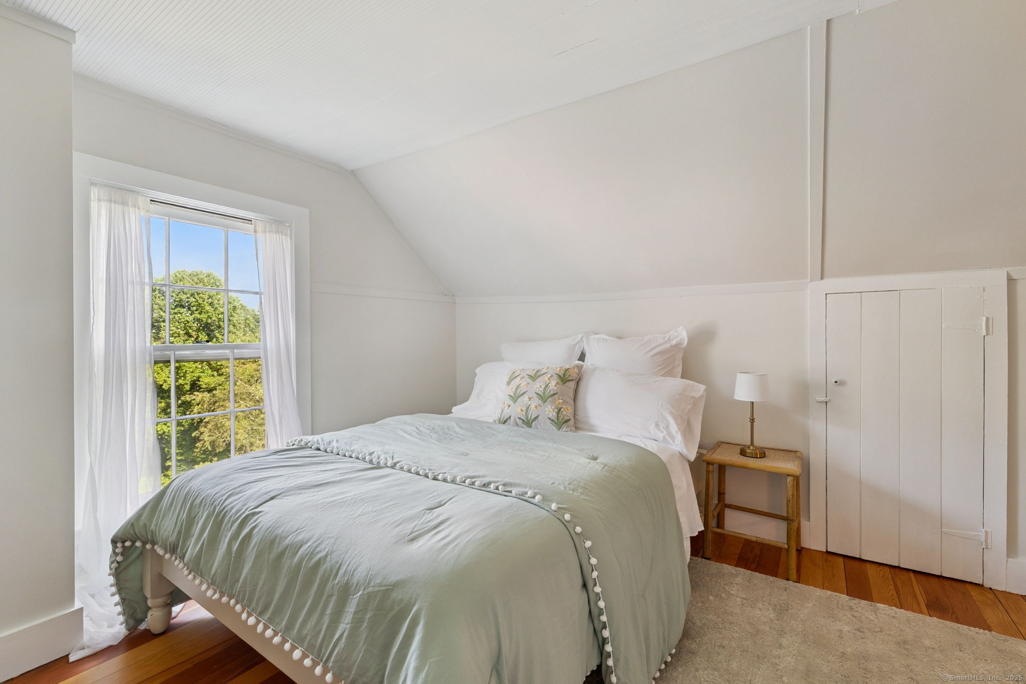 276 Hart Street Bristol, CT 06010 - Photo 28 of 40