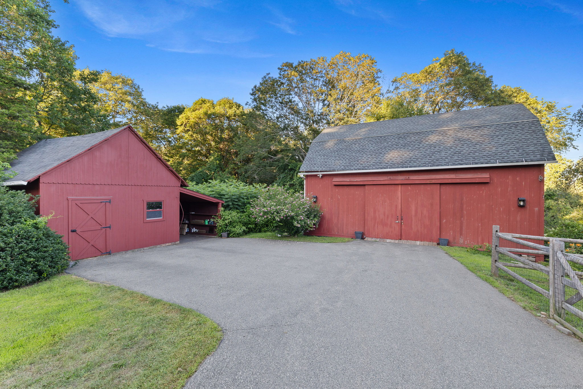 276 Hart Street Bristol, CT 06010 - Photo 32 of 40