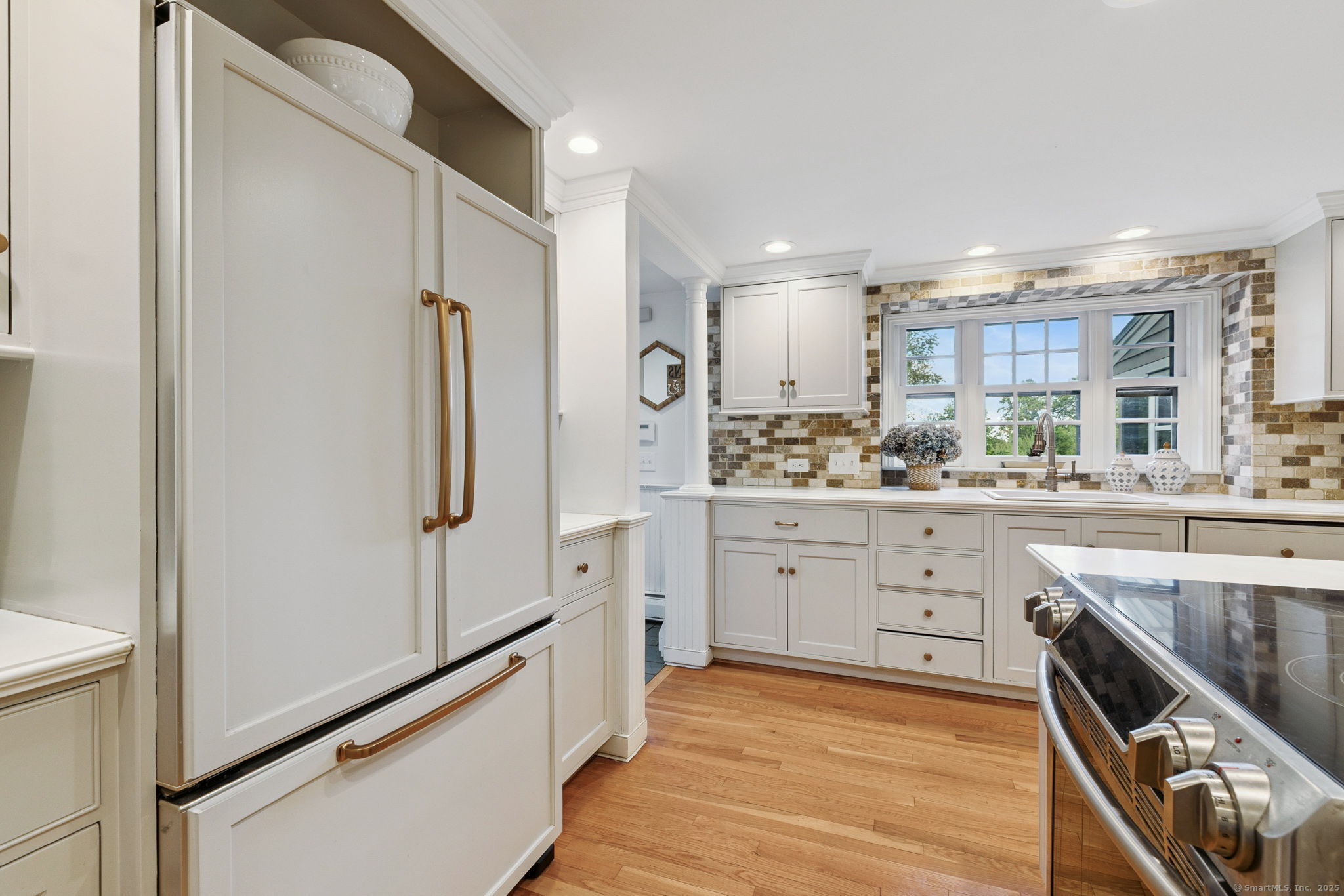 276 Hart Street Bristol, CT 06010 - Photo 6 of 40