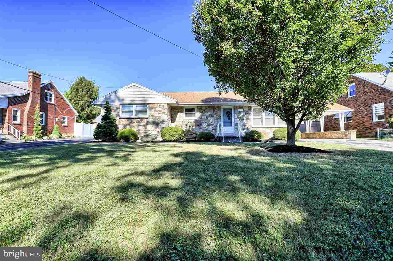 3245 Grandview Road Hanover, PA 17331 - Photo 3 of 33 Gallery Image 3