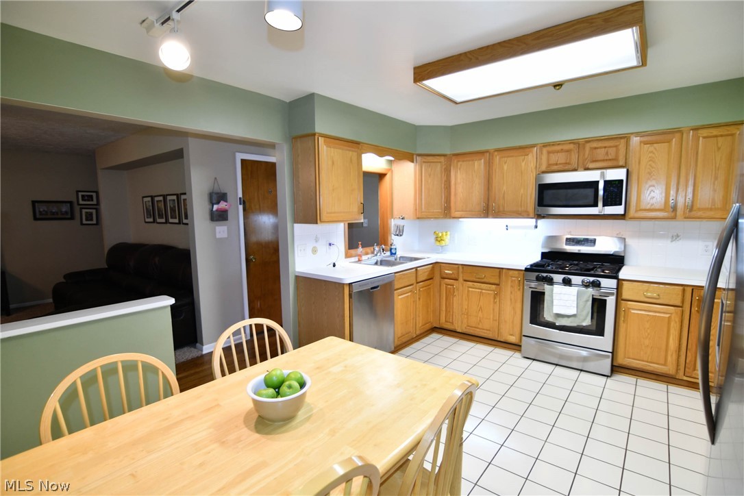 2805 Graham Road Stow, OH 44224 - Photo 10 of 35