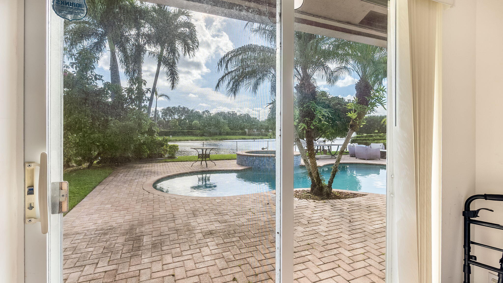 3171 Overlook Road Davie, FL 33328 - Photo 17 of 55 20-web-or-mls-DSC08083