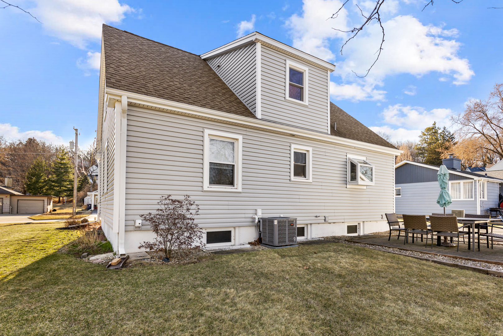 32 Jayne Street Algonquin, IL 60102 - Photo 22 of 22 a view of a house with backyard