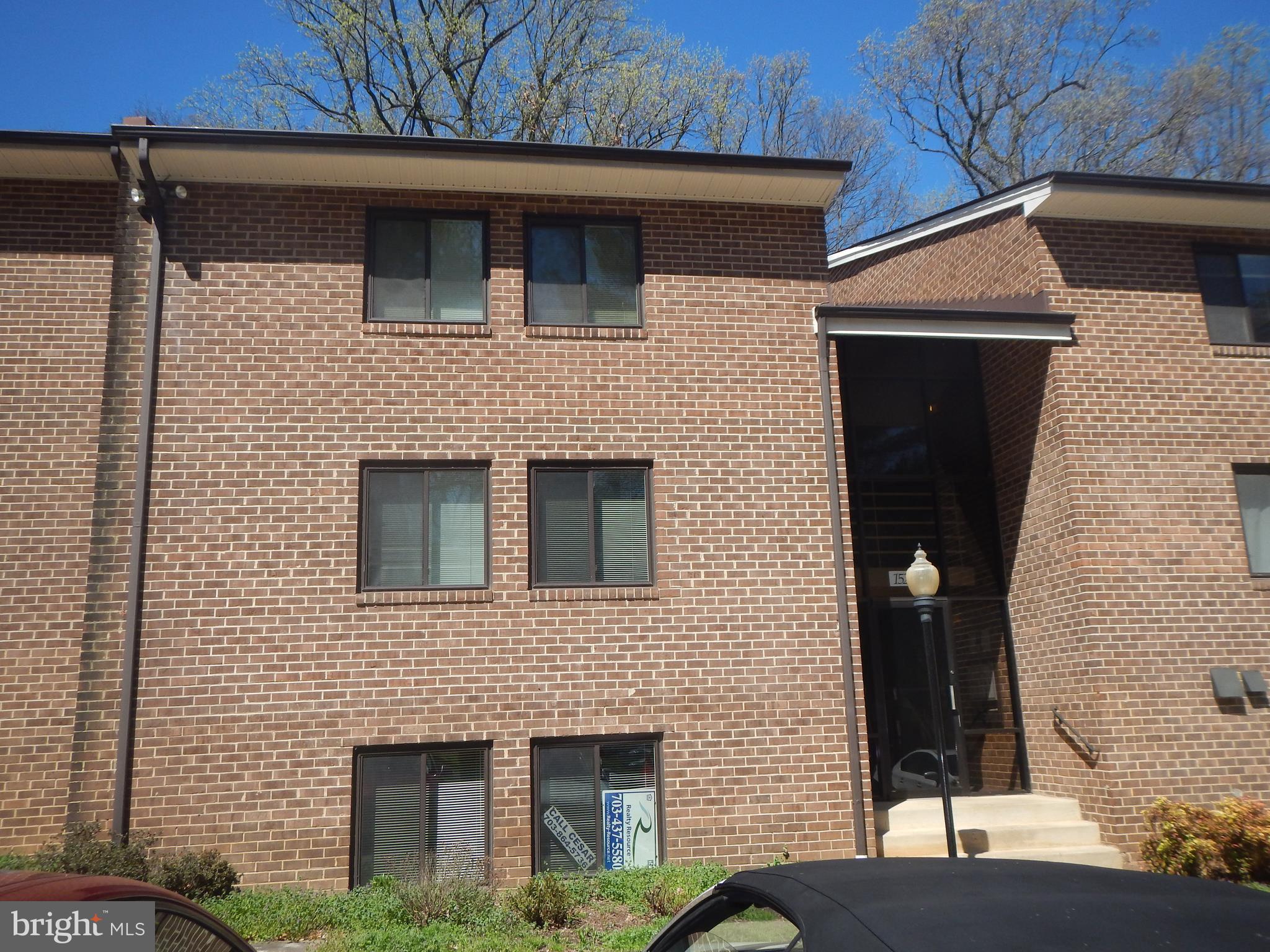 1529 Northgate Square, Unit 1B Reston, VA 20190 - Photo 1 of 18 Gallery Image 1