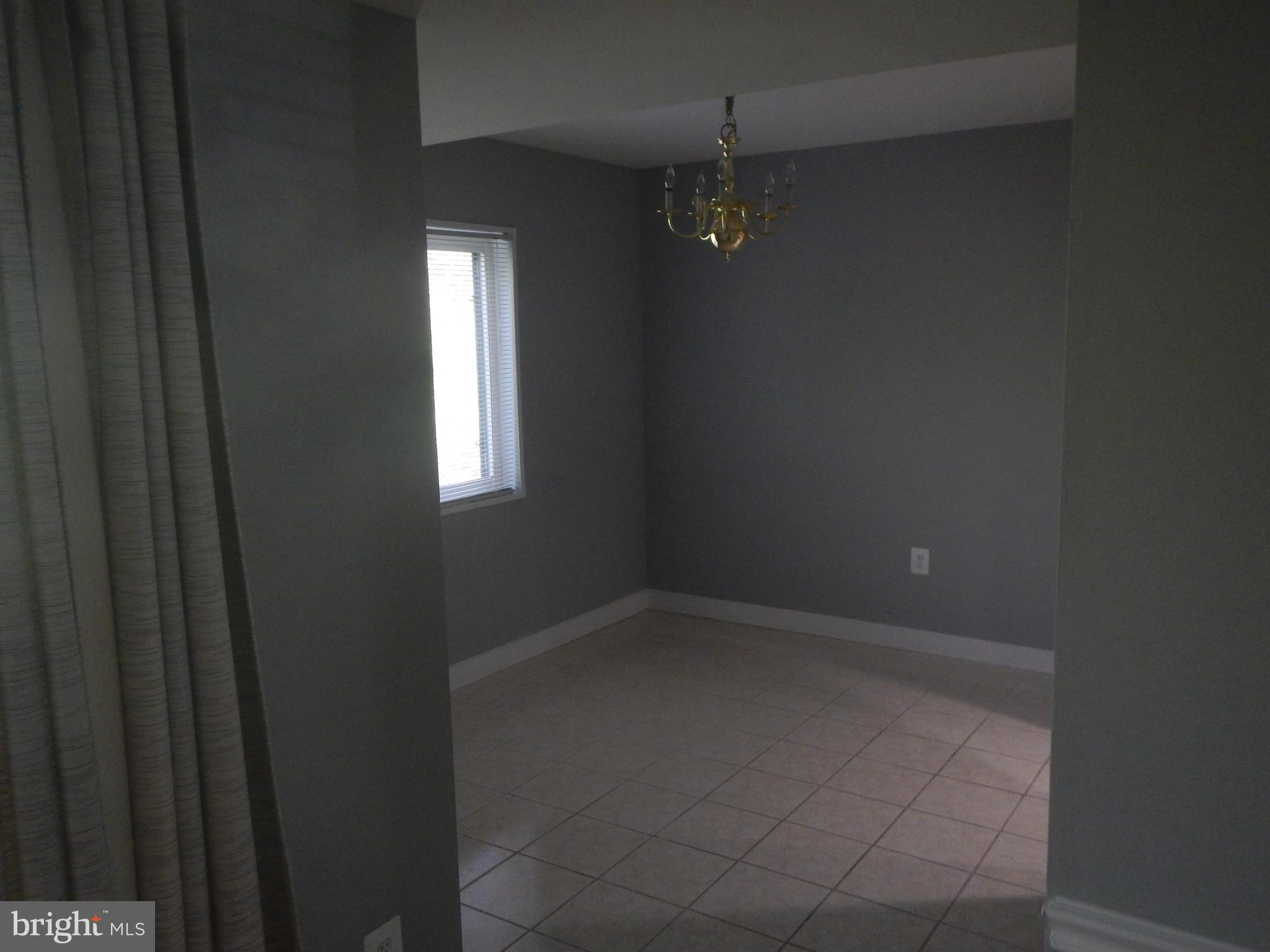1529 Northgate Square, Unit 1B Reston, VA 20190 - Photo 17 of 18 Gallery Image 17