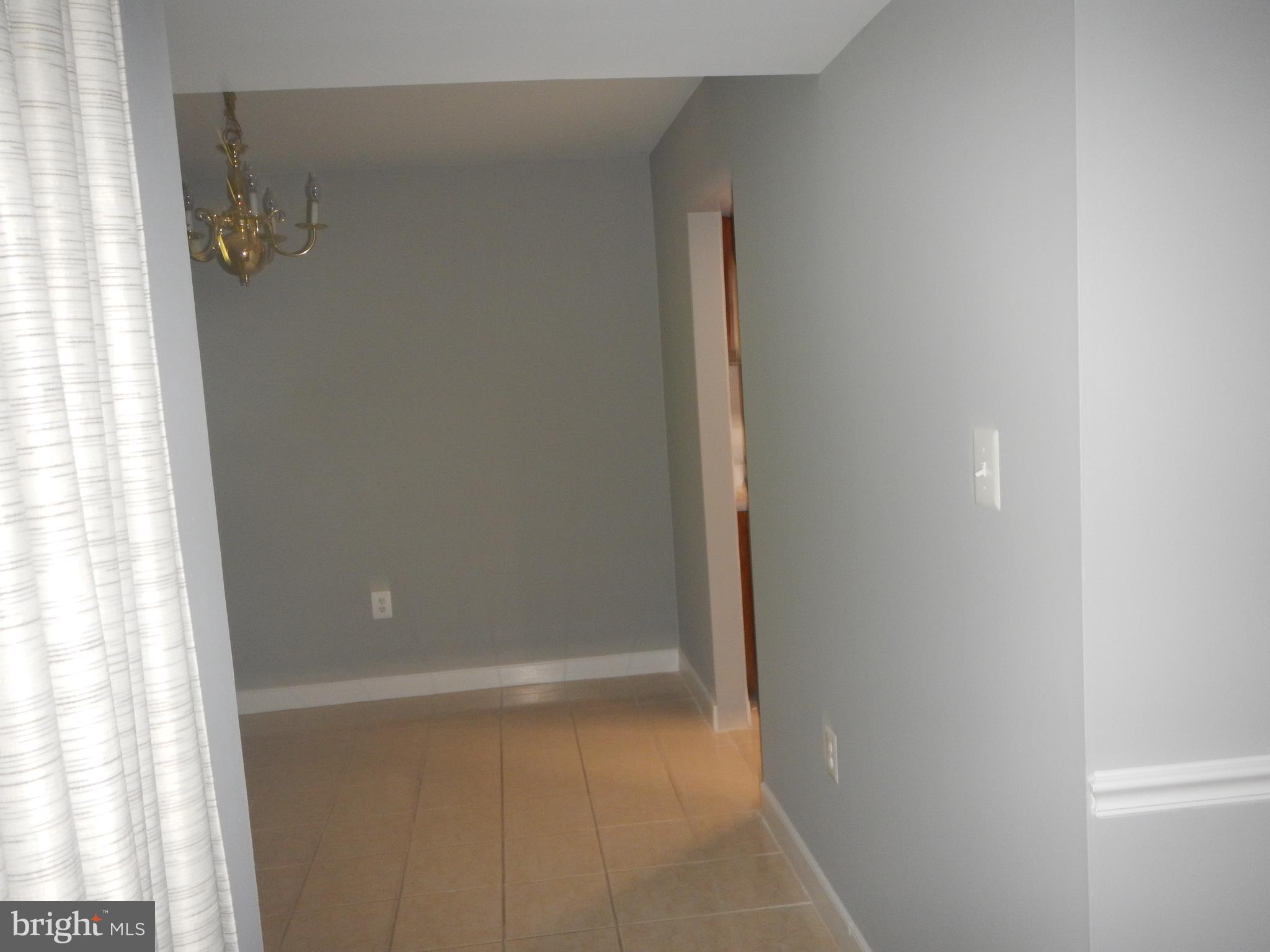 1529 Northgate Square, Unit 1B Reston, VA 20190 - Photo 18 of 18 Gallery Image 18