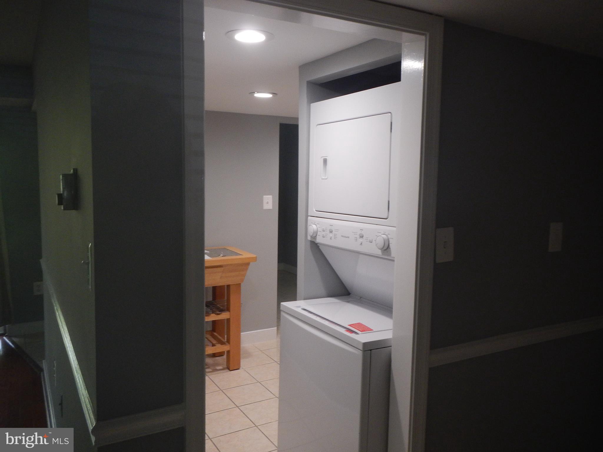1529 Northgate Square, Unit 1B Reston, VA 20190 - Photo 7 of 18 Gallery Image 7