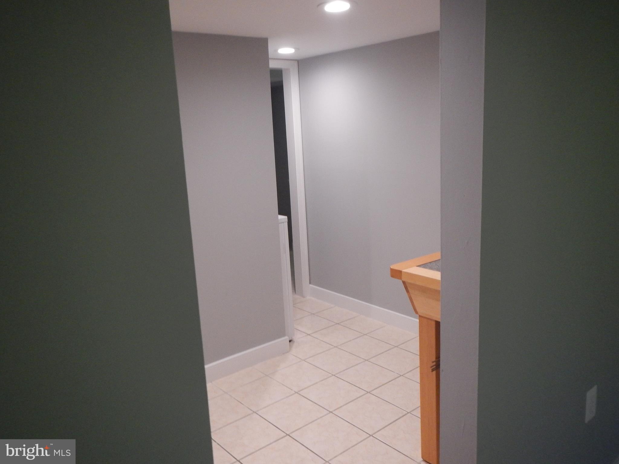 1529 Northgate Square, Unit 1B Reston, VA 20190 - Photo 9 of 18 Gallery Image 9