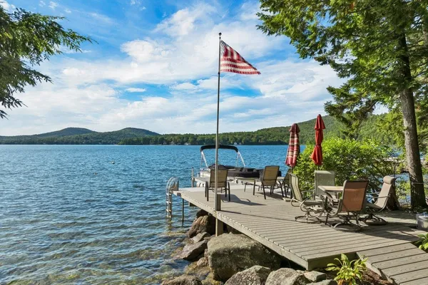 $1,725,000 | 21 Cedergren Road, New Durham, NH 03855