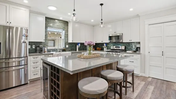 $7,800 | 3783 Pioneer Place, San Diego, CA 92103