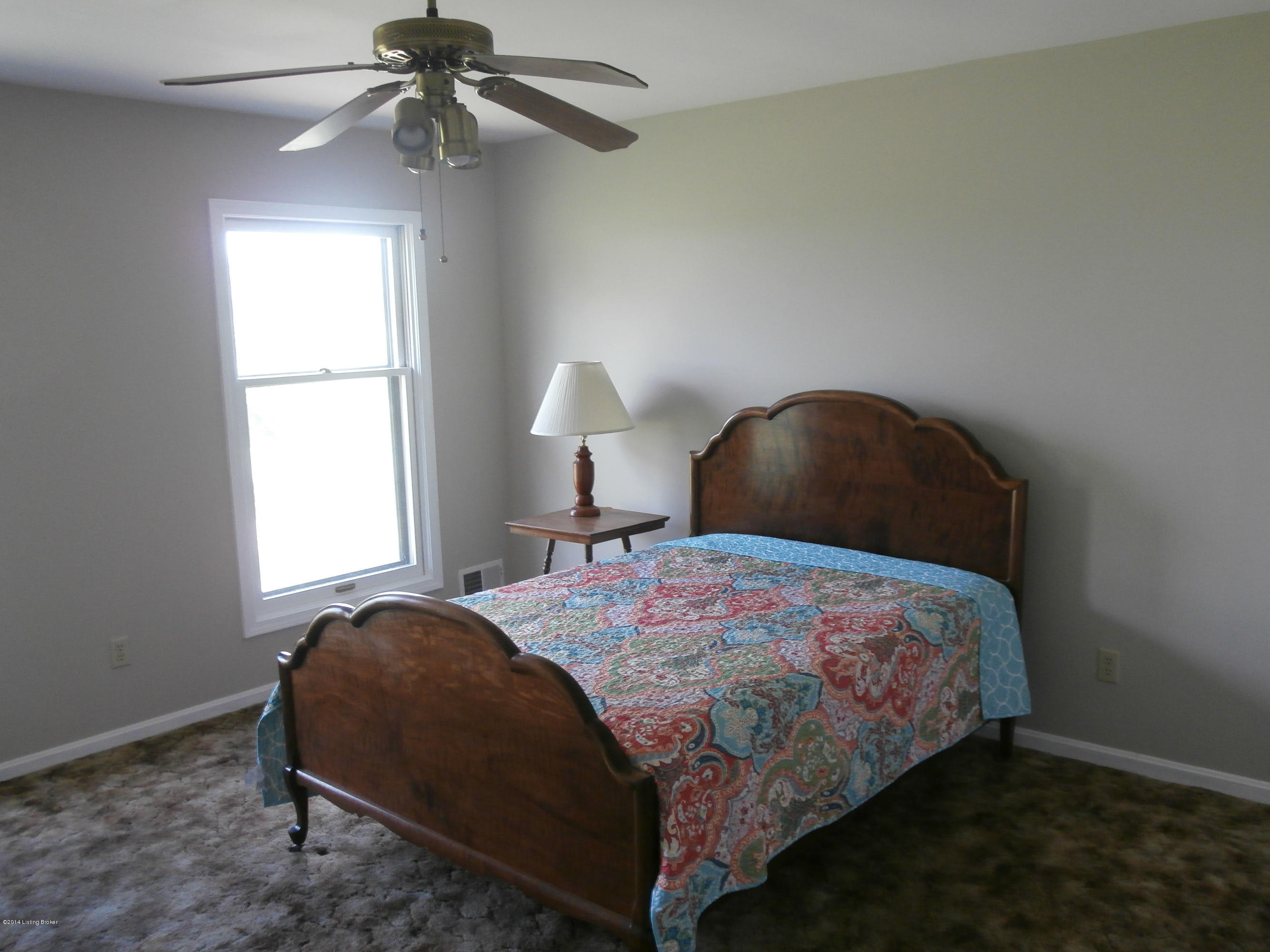 320 Locust Grove Road Shelbyville, KY 40065 - Photo 20 of 26 P5120151