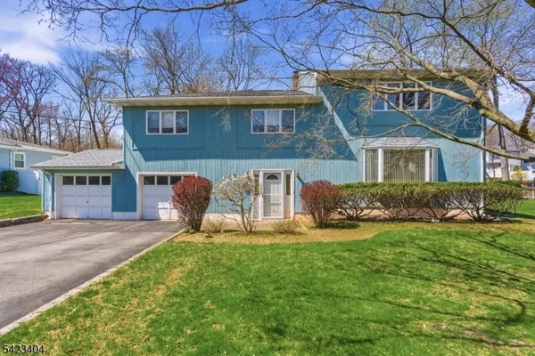 $769,000 | 5 Hastings Road, Morris Plains, NJ 07950