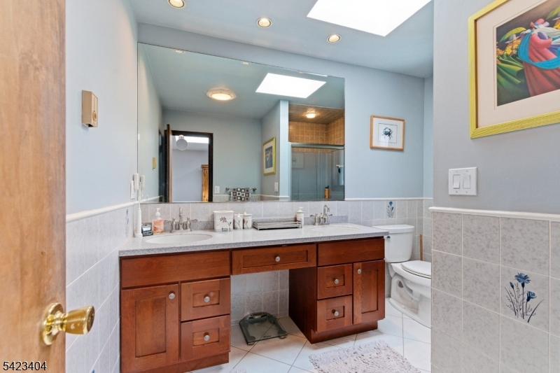 5 Hastings Road Morris Plains, NJ 07950 - Photo 28 of 37