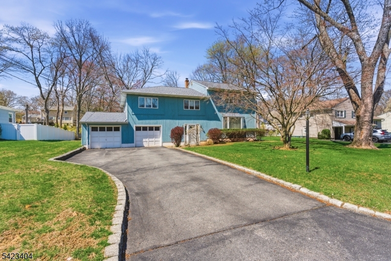 5 Hastings Road Morris Plains, NJ 07950 - Photo 3 of 37