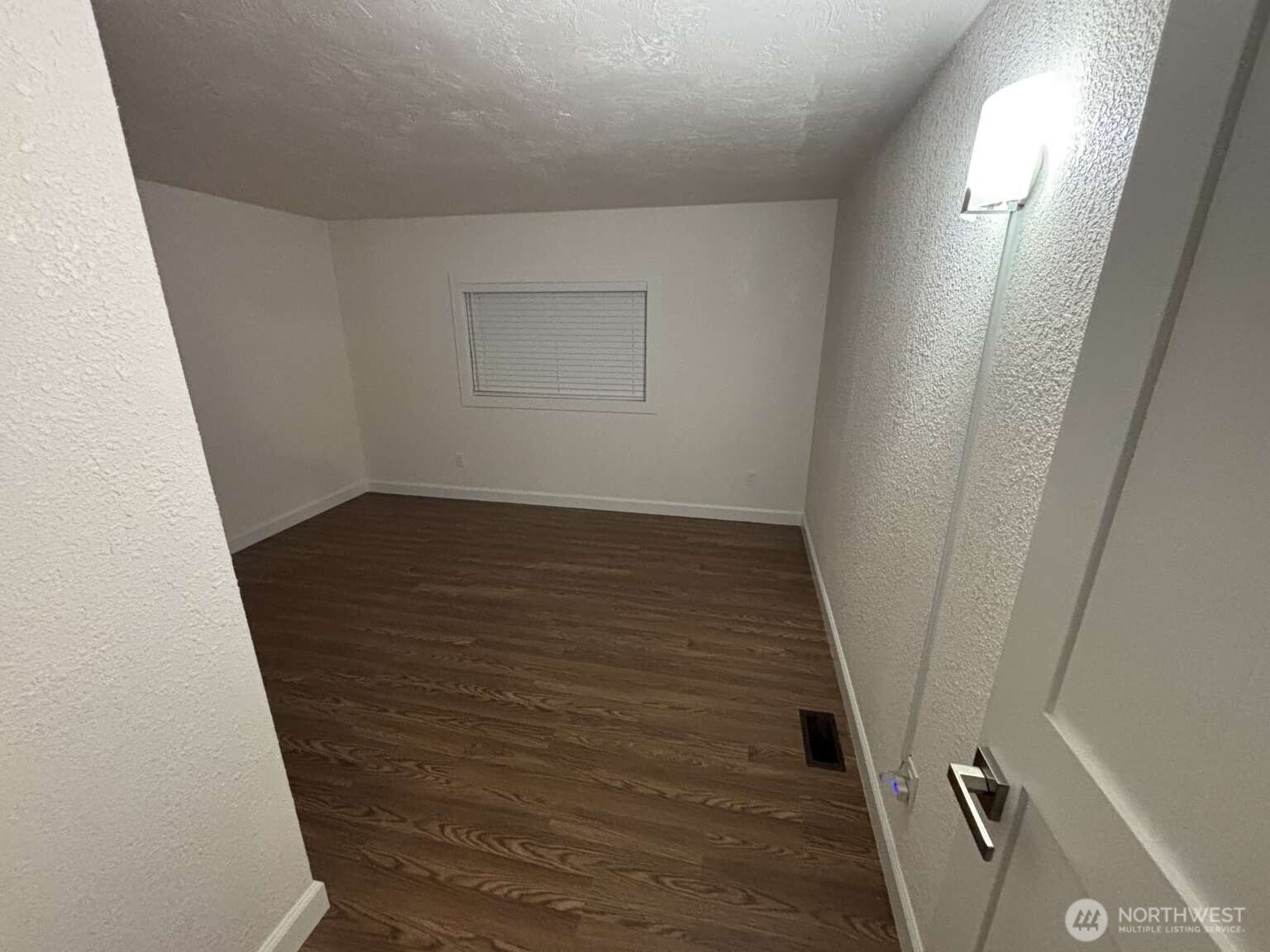 12615 Northeast 189th Street Bothell, WA 98011 - Photo 33 of 40