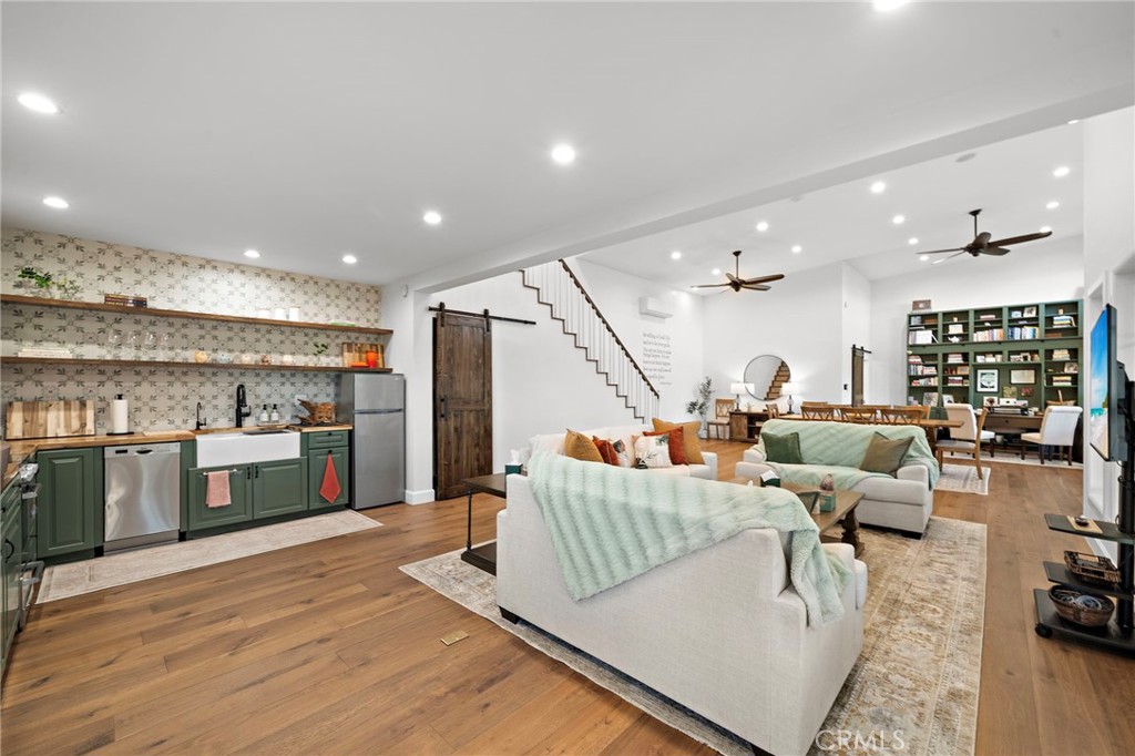 17879 Ridgeway Road Granada Hills, CA 91344 - Photo 56 of 75 Gallery Image 56