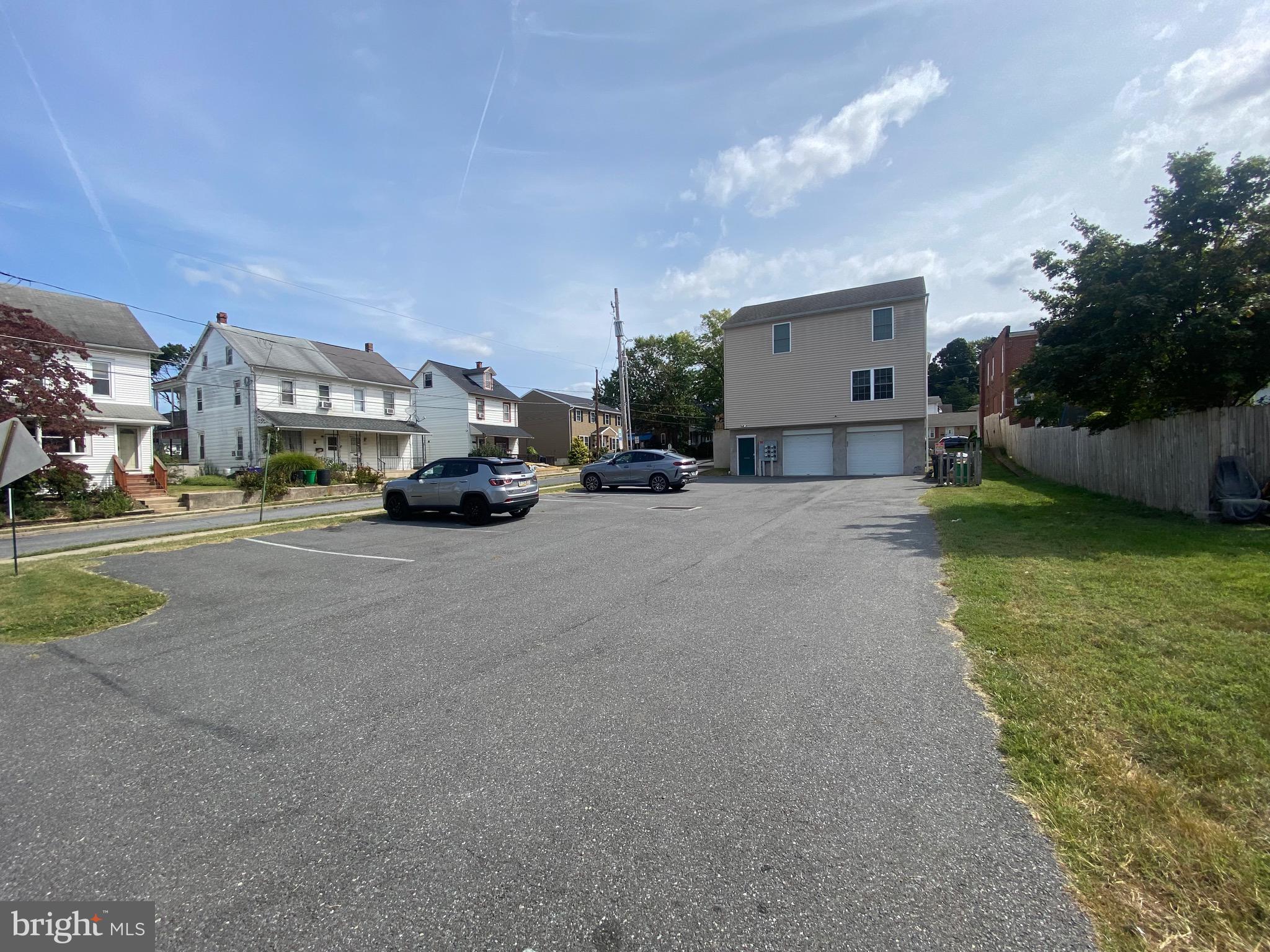 300 Madison Street, Unit 1 Reading, PA 19607 - Photo 4 of 14