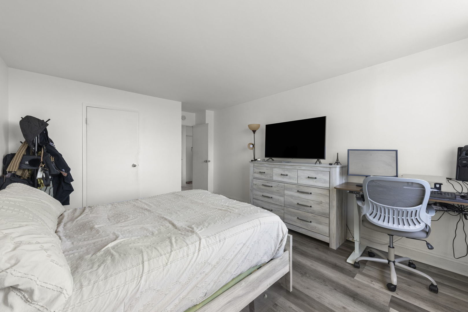 40 North Tower Road, Unit 5K Oak Brook, IL 60523 - Photo 13 of 21 Gallery Image 13