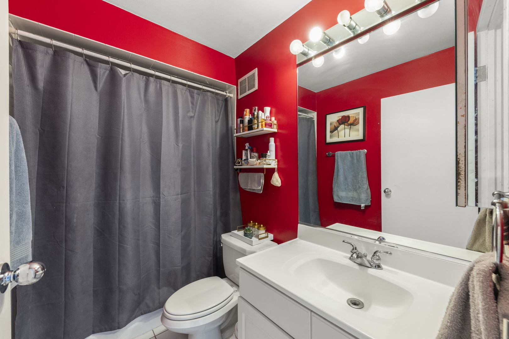 40 North Tower Road, Unit 5K Oak Brook, IL 60523 - Photo 14 of 21 Gallery Image 14