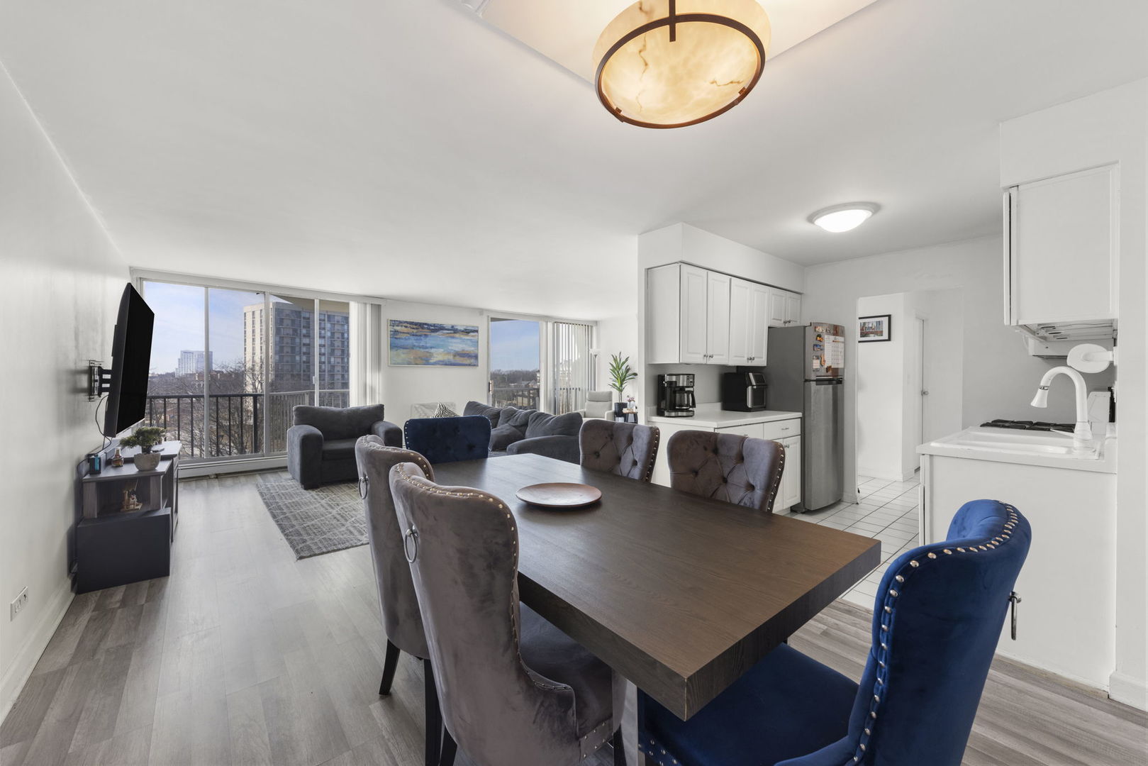 40 North Tower Road, Unit 5K Oak Brook, IL 60523 - Photo 8 of 21 Gallery Image 8