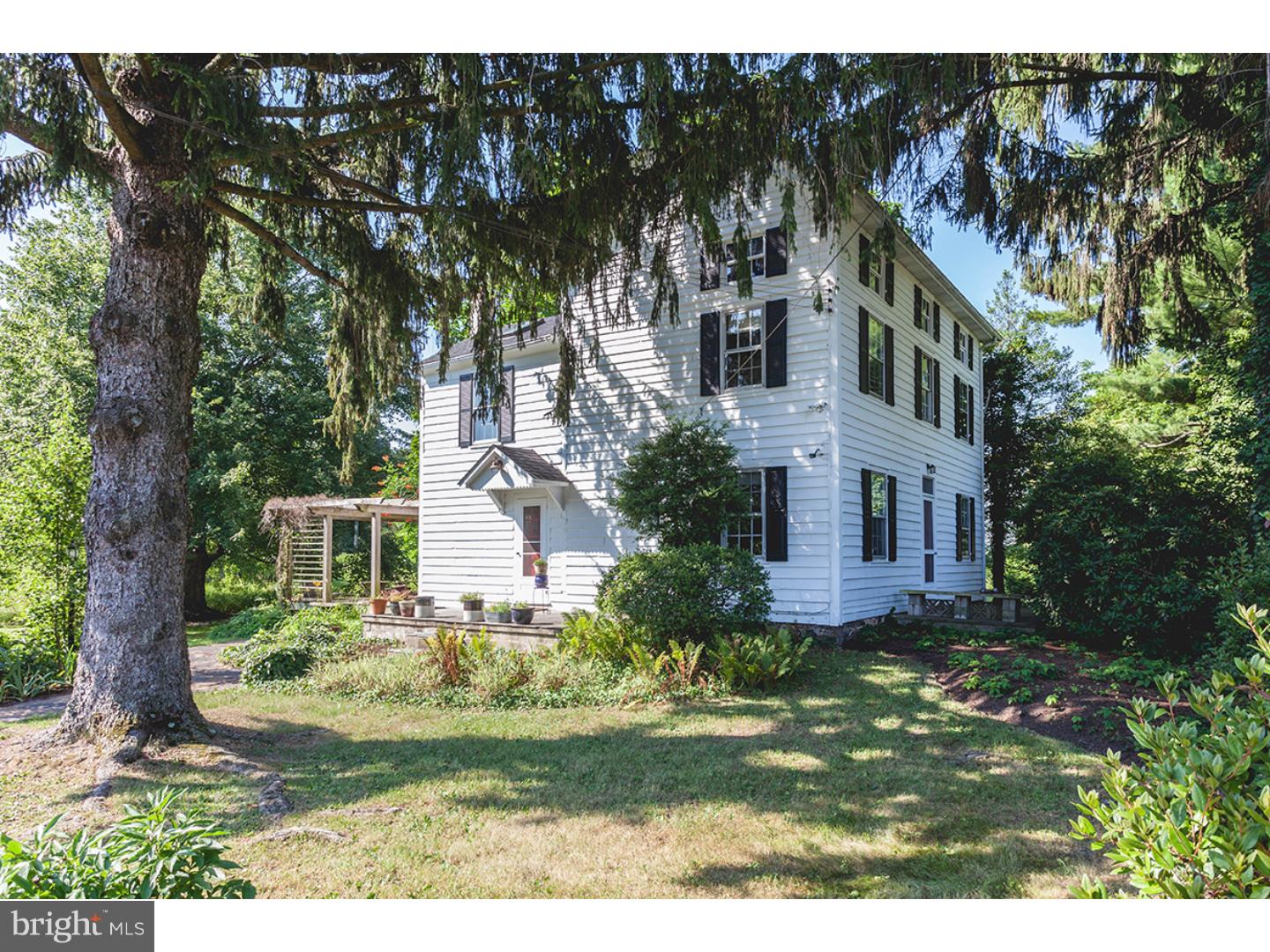 4558 Applebutter Road Pipersville, PA 18947 - Photo 2 of 24 Gallery Image 2