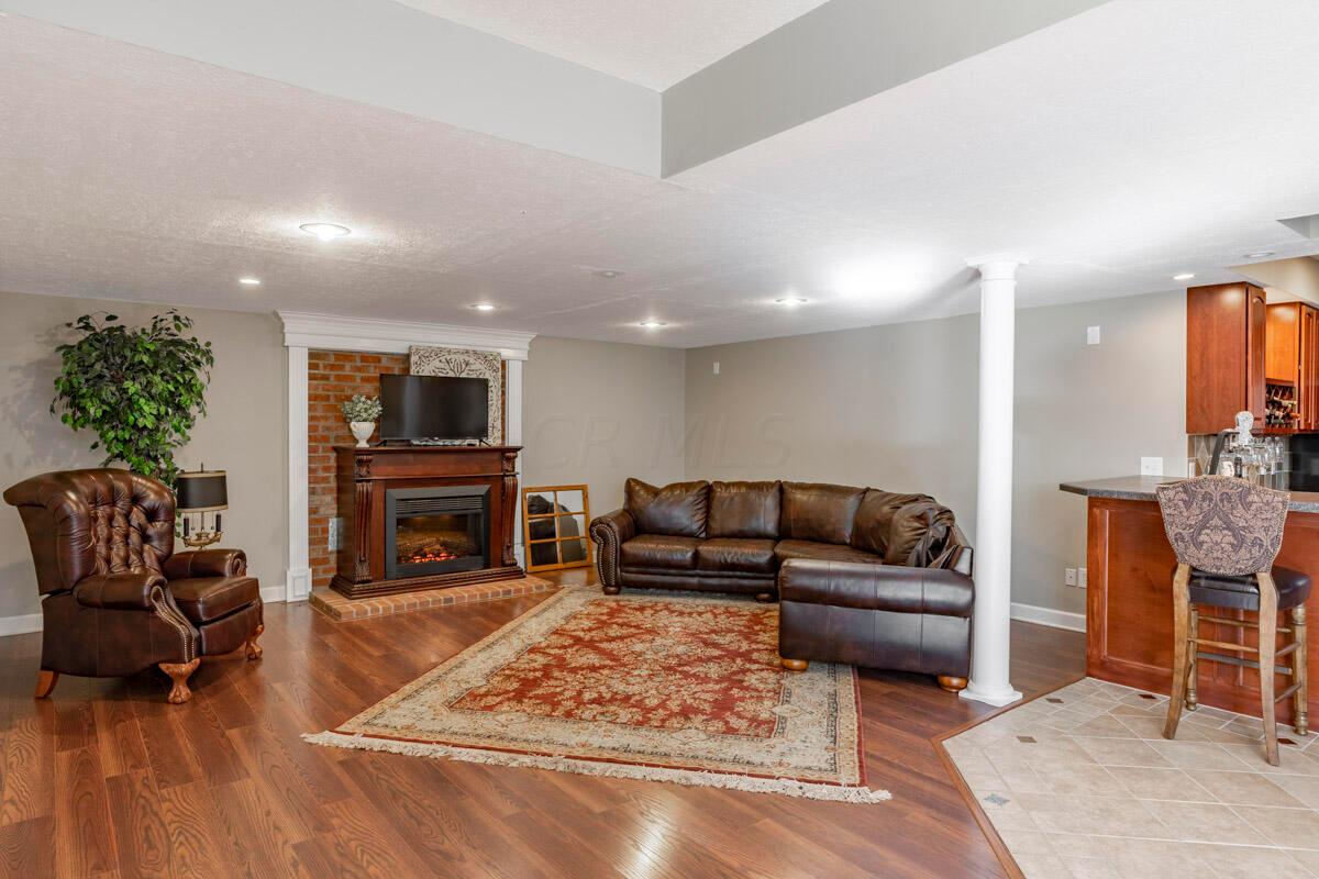 2901 Barnes Road Centerburg, OH 43011 - Photo 42 of 63 b-36