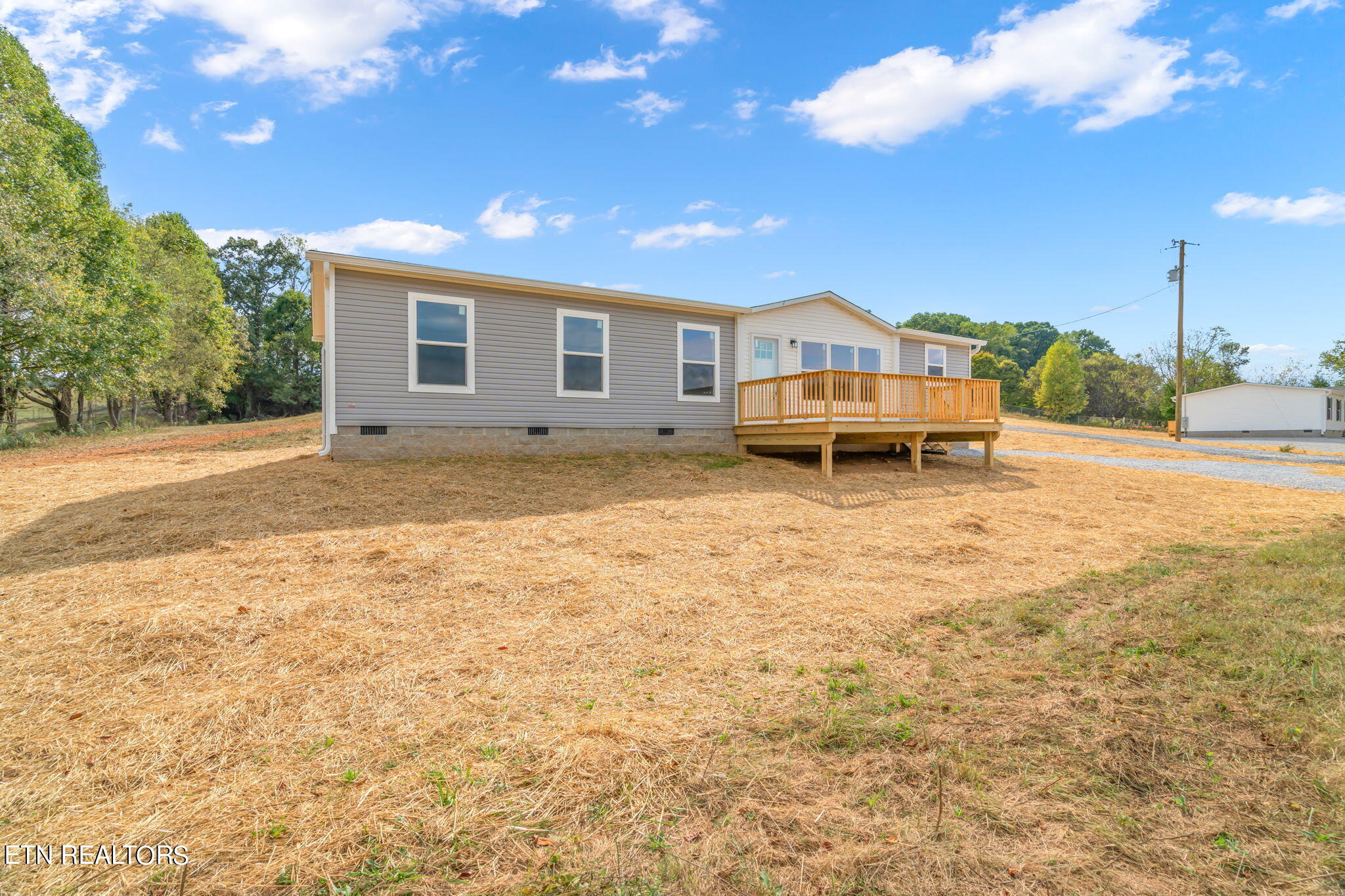 131 J McCauley Road Sweetwater, TN 37874 - Photo 3 of 45 2-web-or-mls-131 J McCauley Road-6