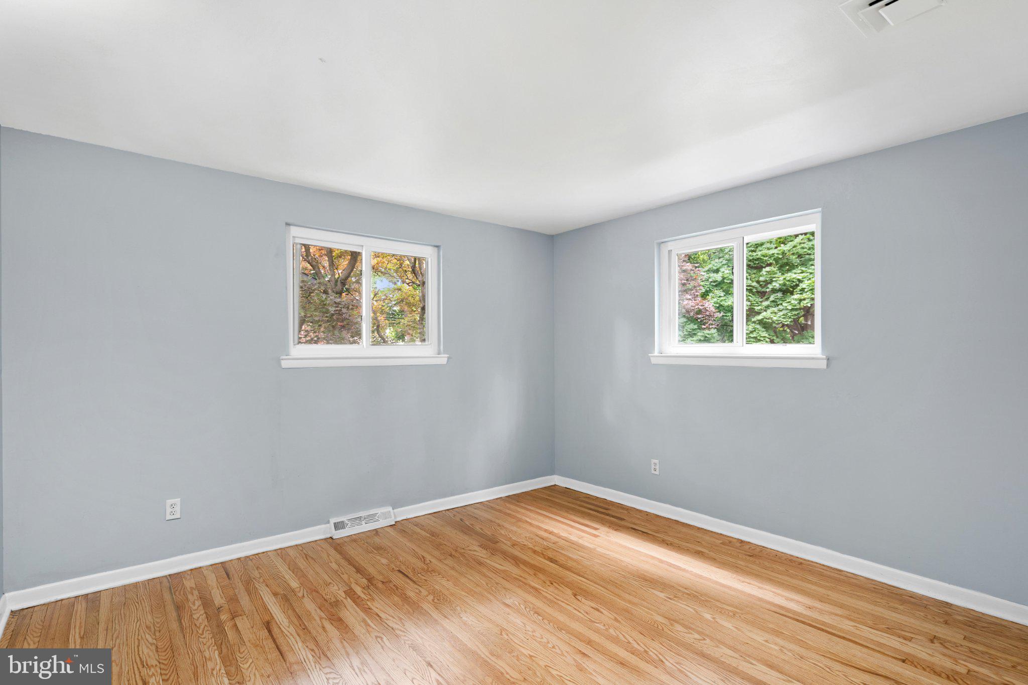 609 Foster Road Cheltenham, PA 19012 - Photo 33 of 44 Bright and airy room with natural light.