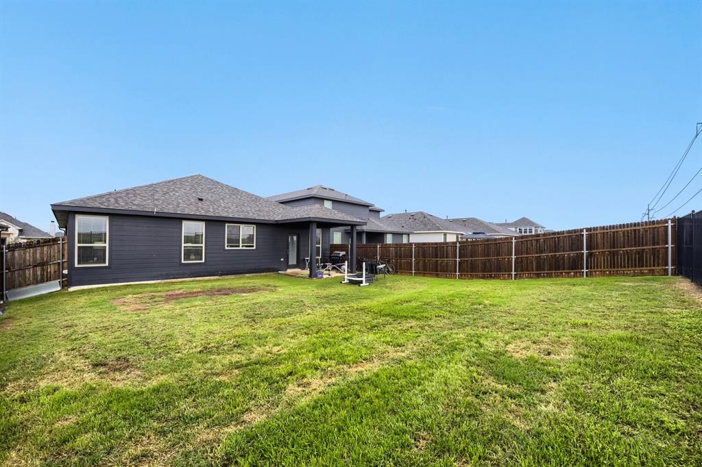 641 Godley Godley, TX 76044 - Photo 27 of 29