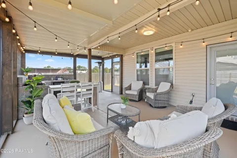 $335,000 | 111 Bottes Avenue, Youngsville, LA 70592