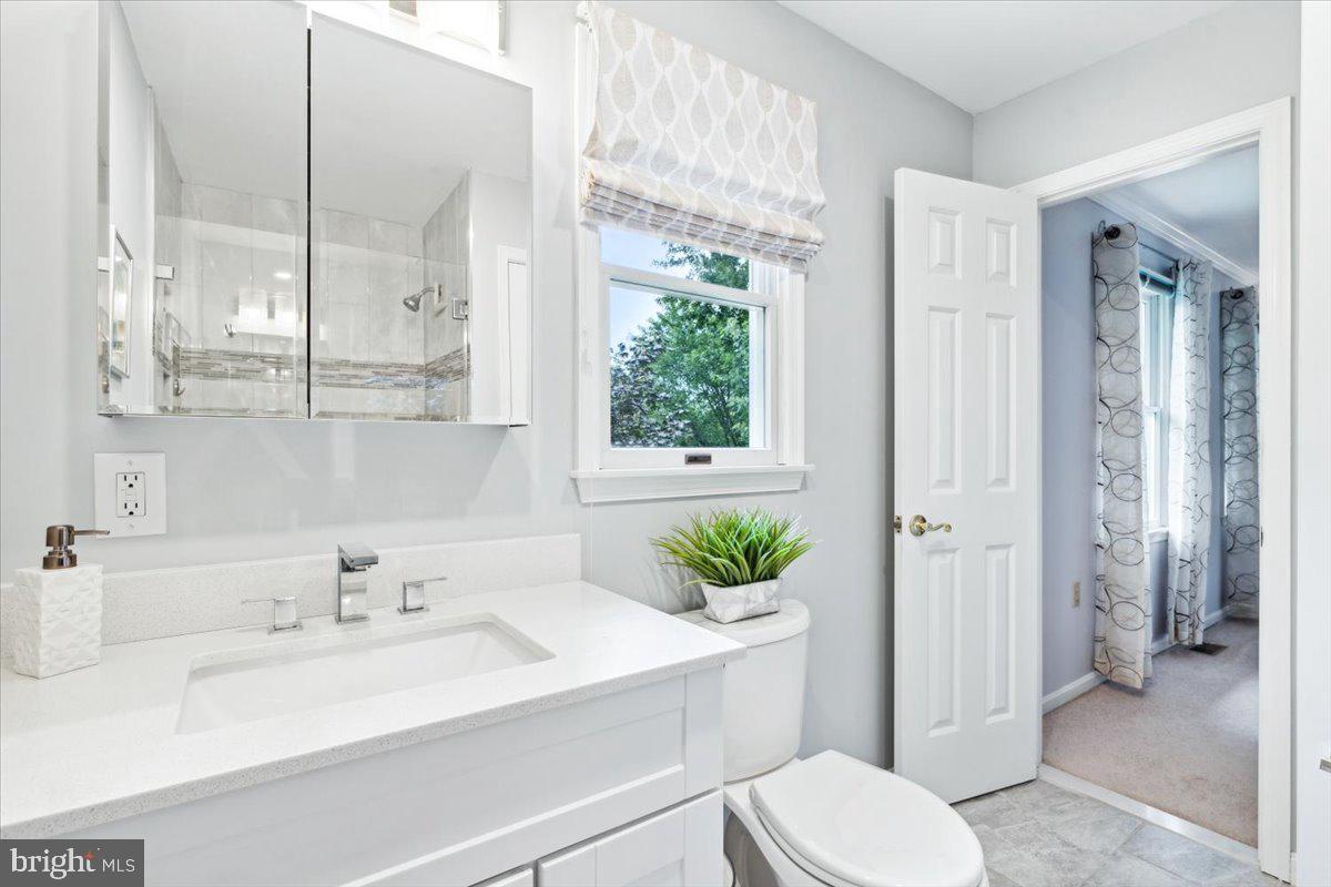 11405 Archer Circle Monrovia, MD 21770 - Photo 23 of 58 Primary bath
