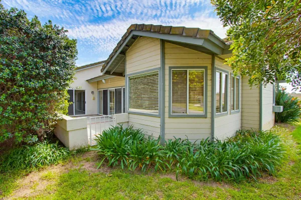 $700,000 | 65 Vía Casitas, Bonsall, CA 92003