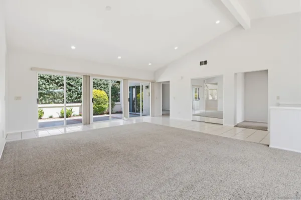 $700,000 | 65 Vía Casitas, Bonsall, CA 92003