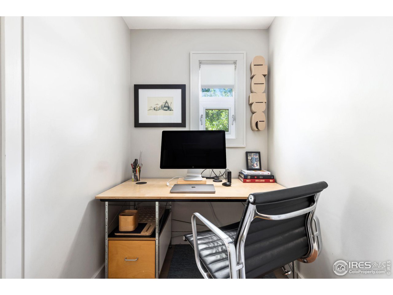 7705 Baseline Road Boulder, CO 80303 - Photo 13 of 40 a view of a workspace with furniture