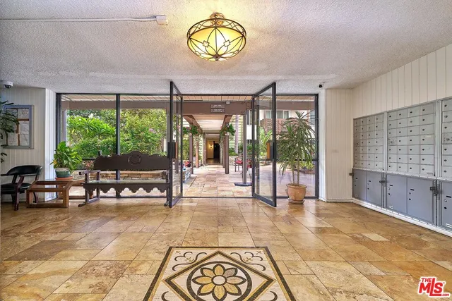 $399,000 | 525 South Ardmore Avenue, Unit 160, Los Angeles, CA 90020