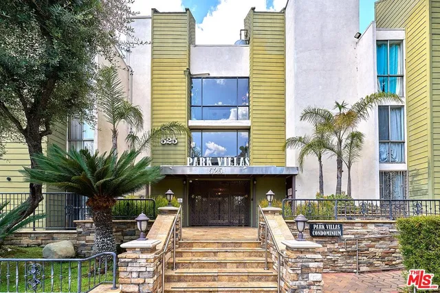 $399,000 | 525 South Ardmore Avenue, Unit 160, Los Angeles, CA 90020