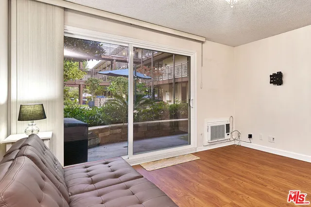 $399,000 | 525 South Ardmore Avenue, Unit 160, Los Angeles, CA 90020