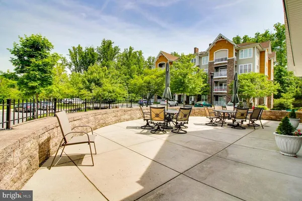 $450,000 | 17 Clay Lodge Lane, Unit 103, Catonsville, MD 21228